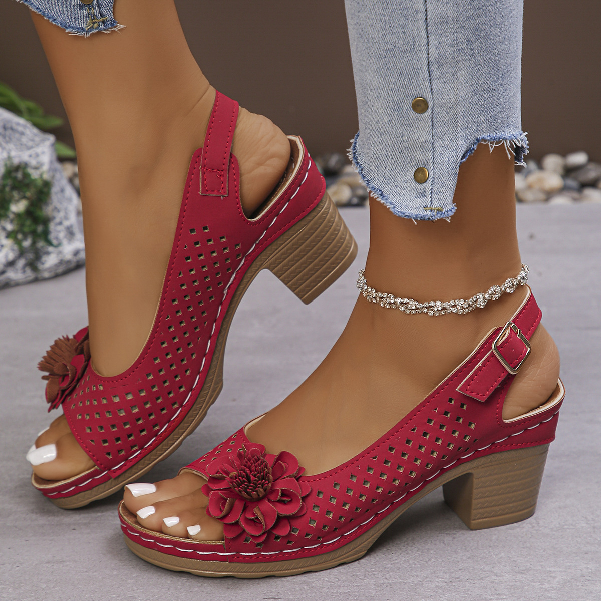 🔥Last Day Promotion 50% OFF - Women's Flower Block Heel Sandals