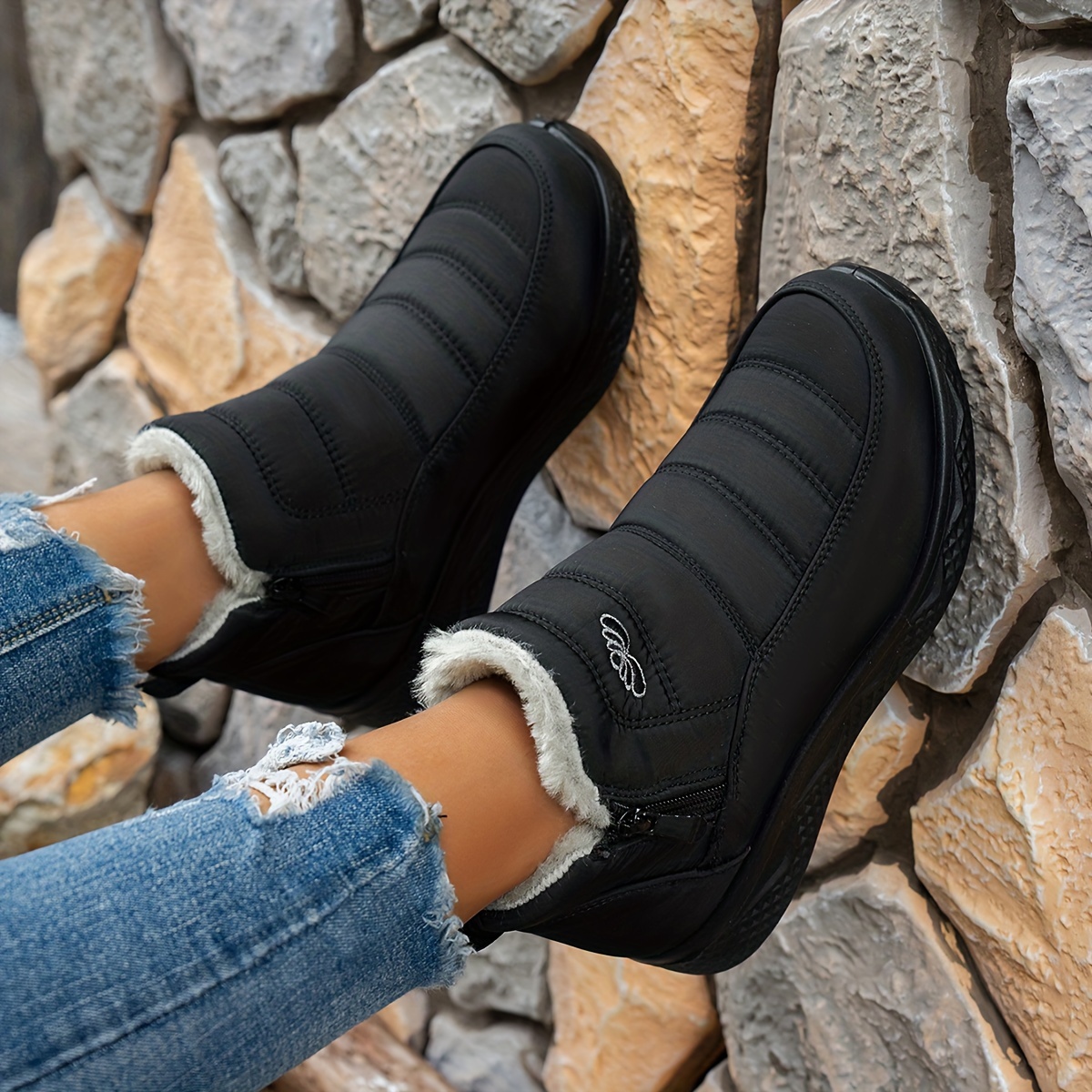 🔥Last Day Promotion 50% OFF - Women's Plush-Lined Non-Slip Warm Snow Boots