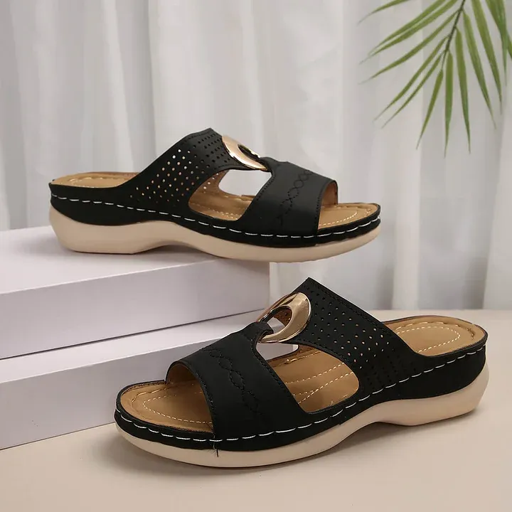 🔥Last Day Promotion 50% OFF - Women's Casual Breathable Leather Orthopaedic Platform Sandals (Buy 2 Free Shipping)