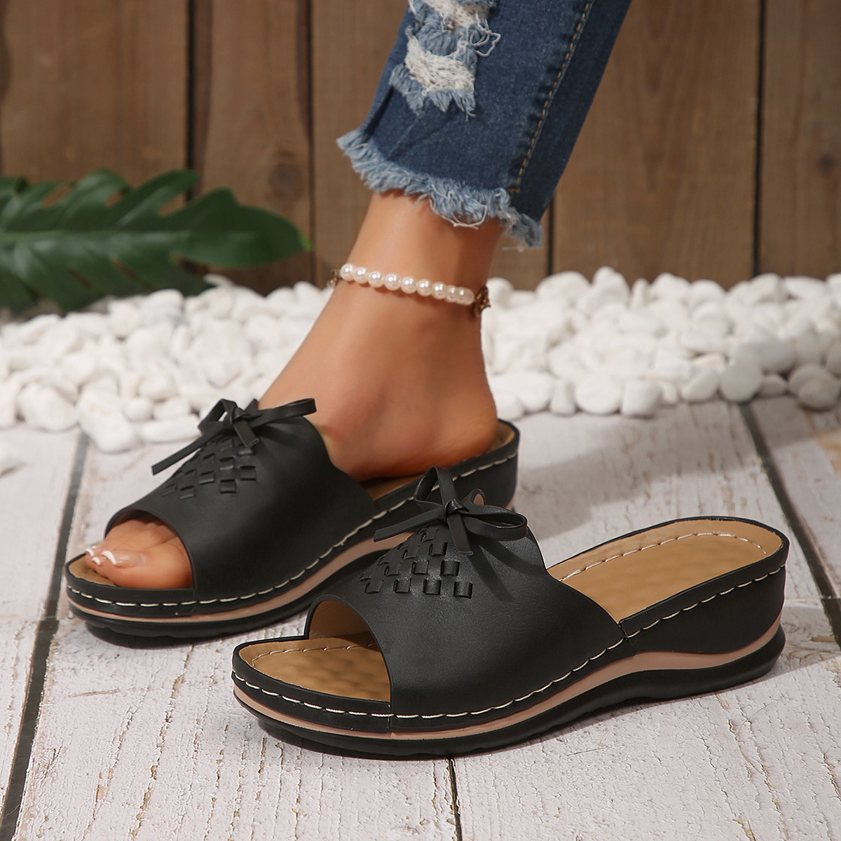 🔥Last Day Promotion 50% OFF - Women’s Fashionable Orthopaedic Leather Wedge Sandals