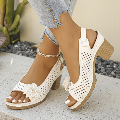 🔥Last Day Promotion 50% OFF - Women's Flower Block Heel Sandals