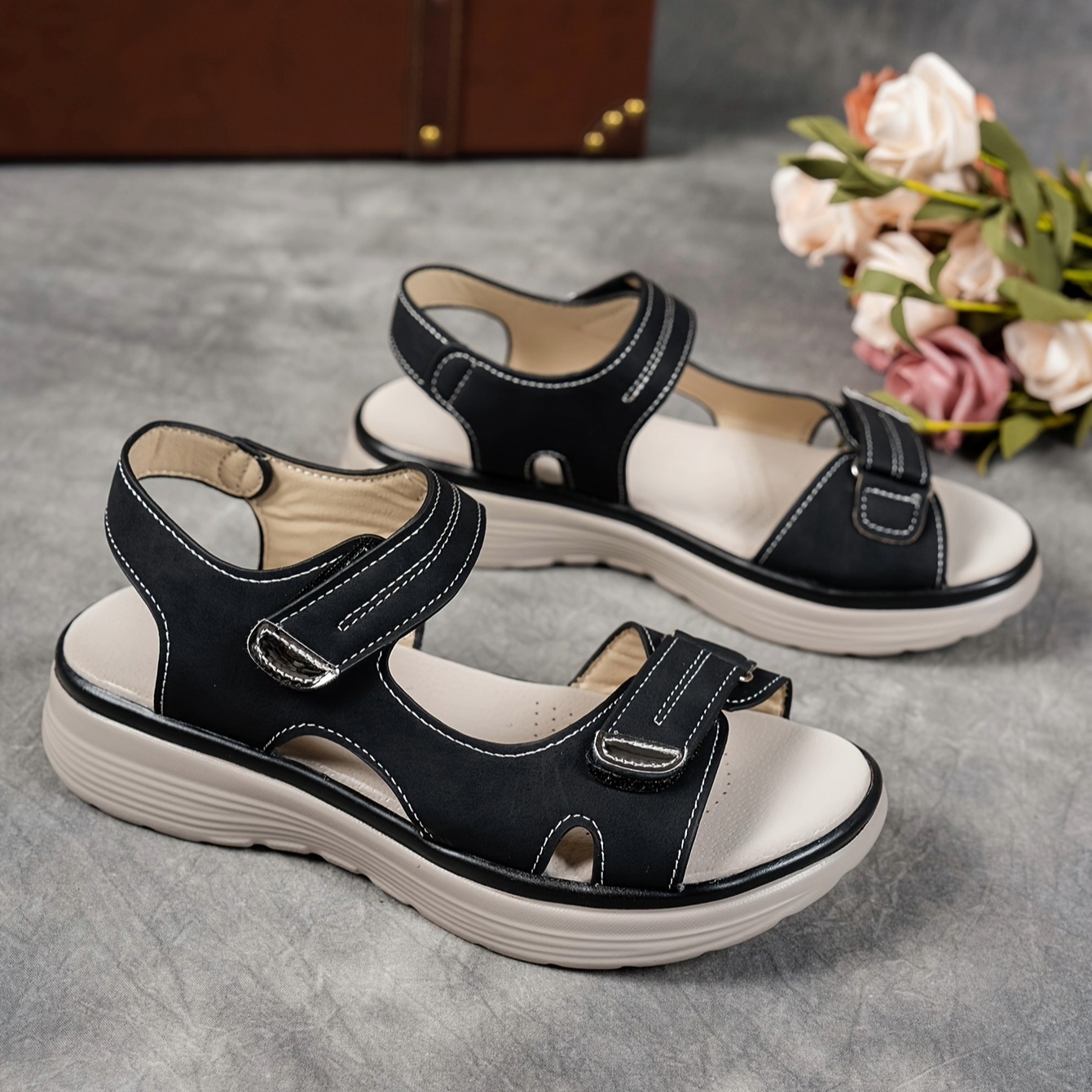🔥Last Day Promotion 50% OFF - Women's Comfortable Thick Sole Adjustable Strap Leather Orthopaedic Sandals