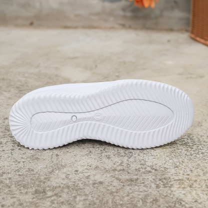 🔥Last Day Promotion 50% OFF - Women's Soft-soled Anti-slip Breathable Casual Sneakers