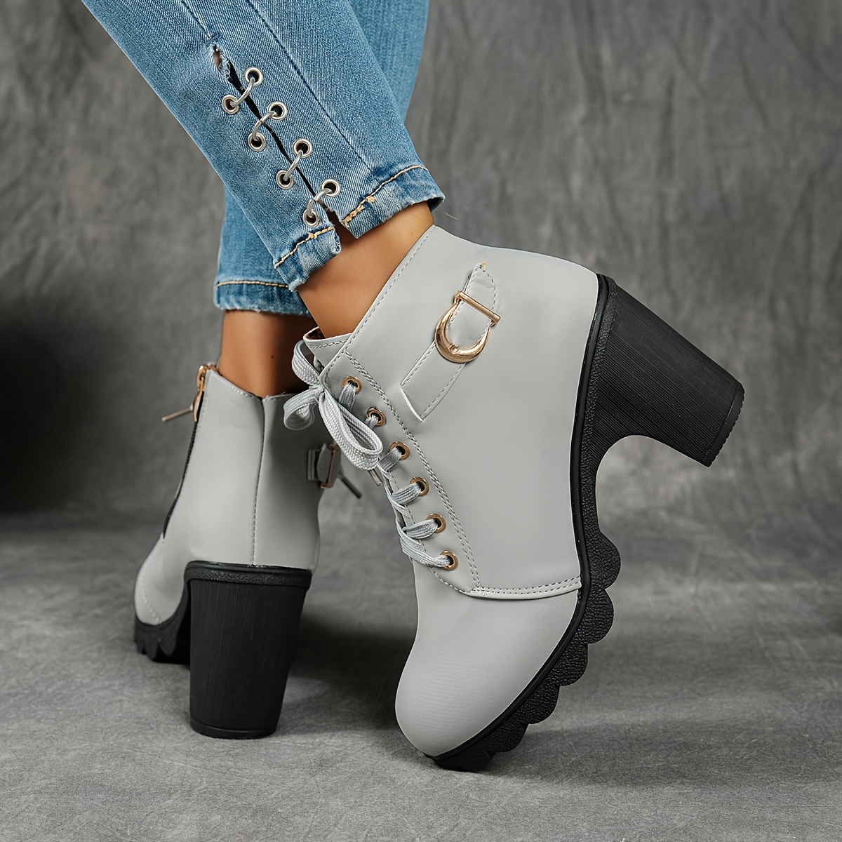 🔥Last Day Promotion 50% OFF - Women's Side-Zip Mid-Heel Leather Ankle Boots