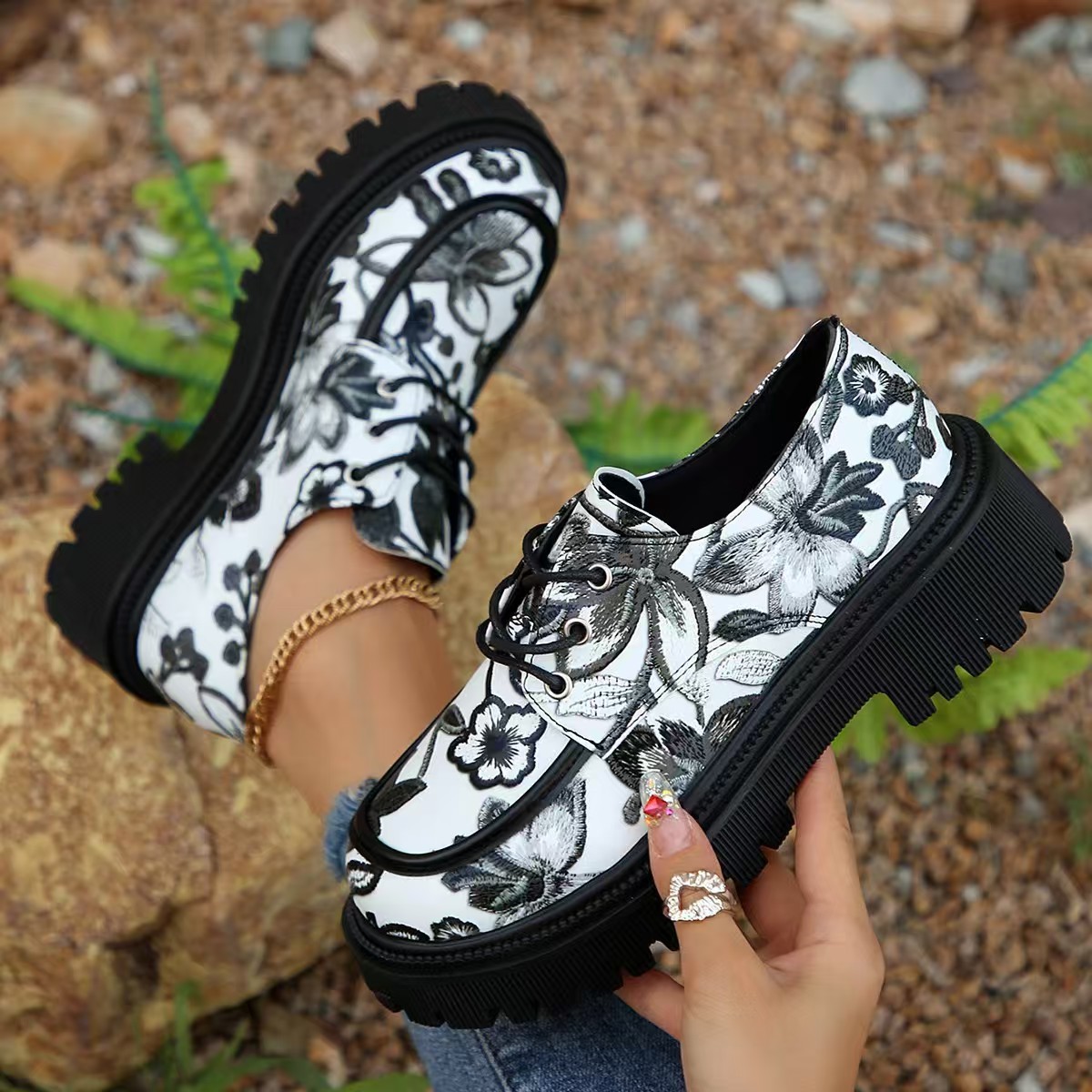 🔥Last Day Promotion 50% OFF - Women’s Ultra-Comfortable Thick-Soled Genuine Leather Orthopaedic Loafers