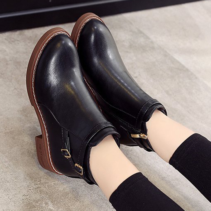 🔥Last Day Promotion 50% OFF - Women's Low Heel Belt Buckle Leather Orthopaedic Boots