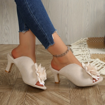 🔥Last Day Promotion 50% OFF - Women's Fashion Floral Casual Slip-On High Heels