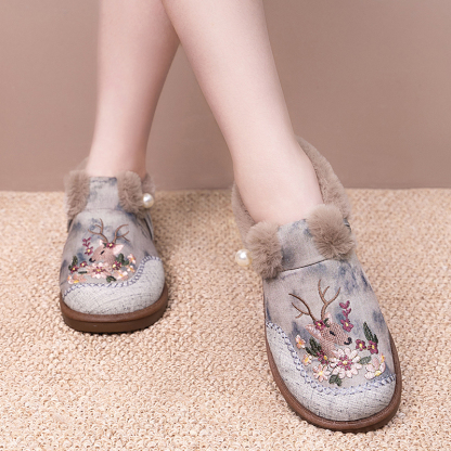 🔥Last Day Promotion 50% OFF - Women's Hand-Embroidered Deer-Motif Warm Casual Shoes
