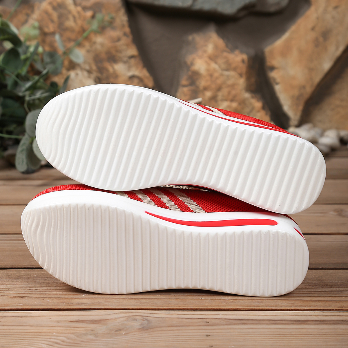 🔥Last Day Promotion 50% OFF - Women's Breathable Slope Heel Soft Sole Orthopaedic Casual Shoes