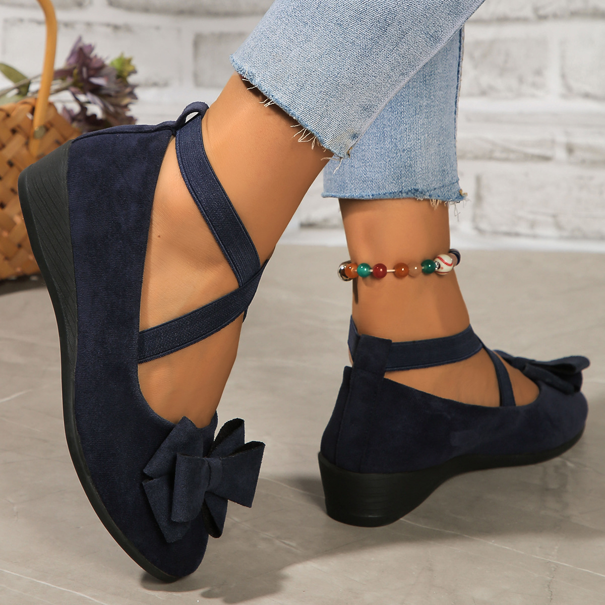🔥Last Day Promotion 50% OFF - Women's Bow-Decorated Wedge-Heeled Casual Shoes