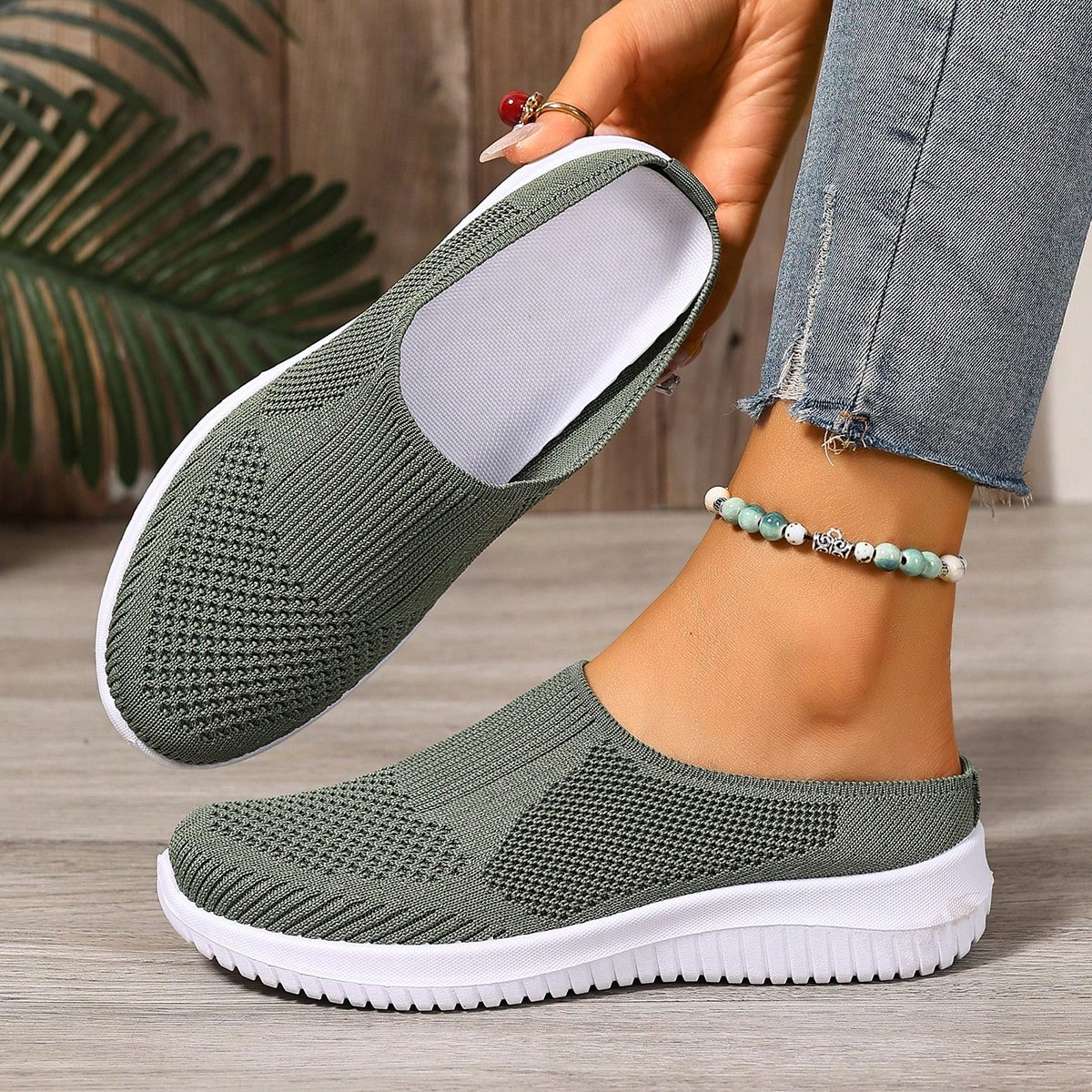 🔥Last Day Promotion 50% OFF - Women's Soft Sole Non-Slip Orthopaedic Walking Shoes