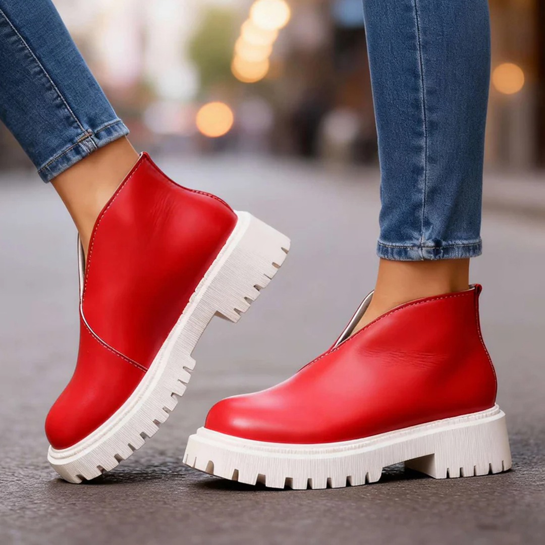 🔥Last Day Promotion 50% OFF - Women's Fashionable Chunky Heel Leather Chelsea Orthopaedic Boots