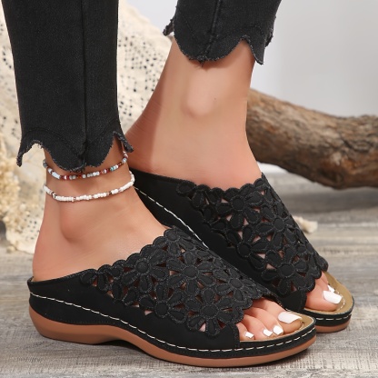 🔥Last Day Promotion 50% OFF - Women's Floral Design Comfort Wedge Orthopaedic Sandals