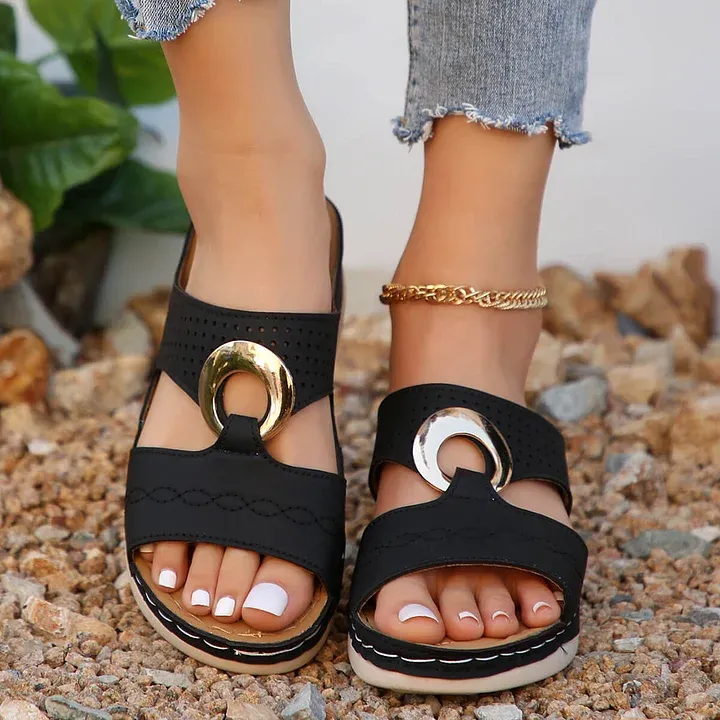 🔥Last Day Promotion 50% OFF - Women's Casual Breathable Leather Orthopaedic Platform Sandals (Buy 2 Free Shipping)