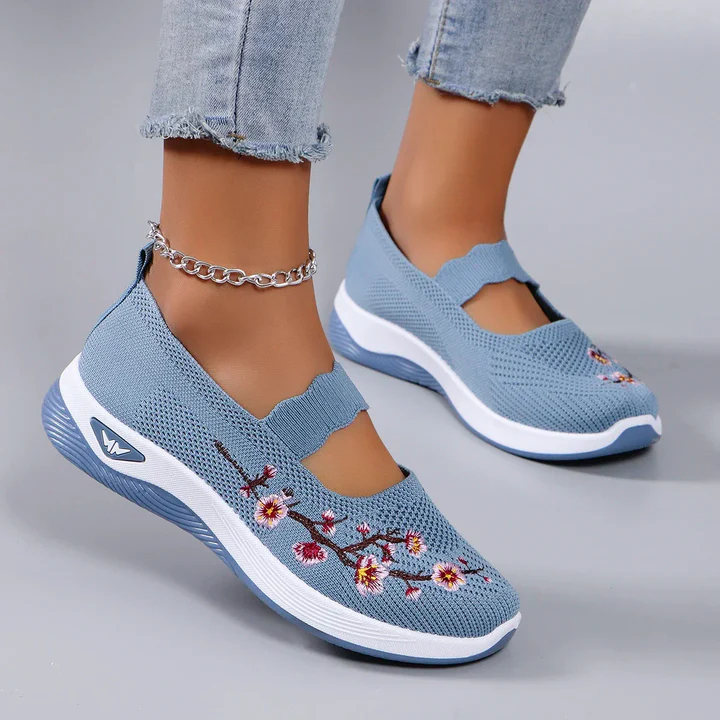 🔥Last Day Promotion 50% OFF - Women's Casual Breathable Slip On Orthopaedic Walking Shoes