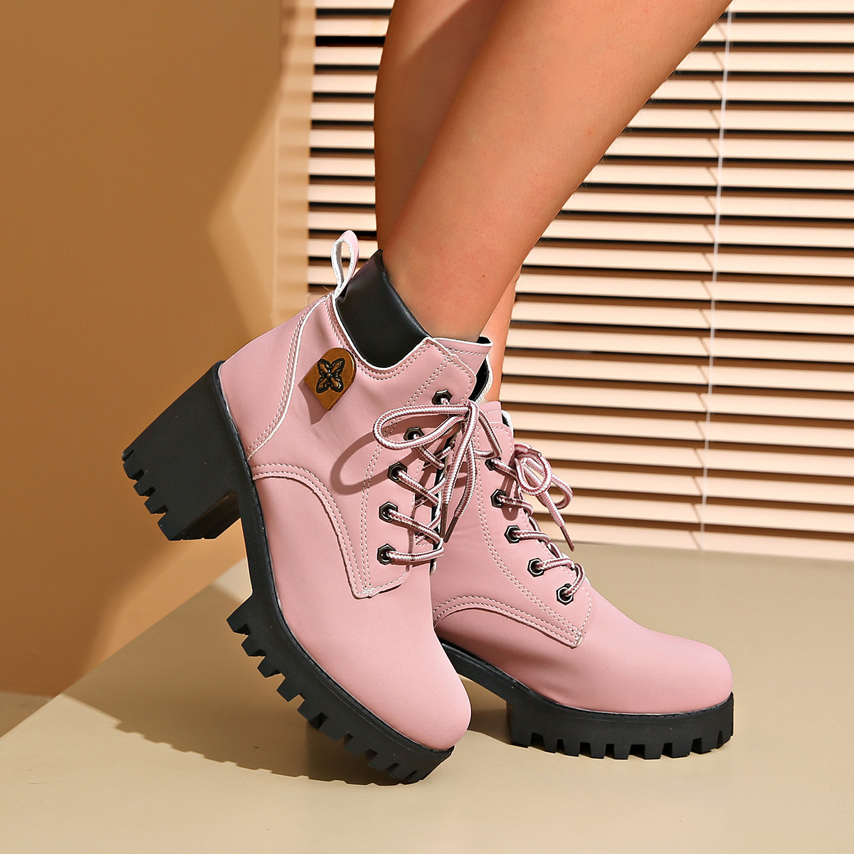 🔥Last Day Promotion 50% OFF - Women's Fashion Chunky Heel Orthopaedic Short Boots