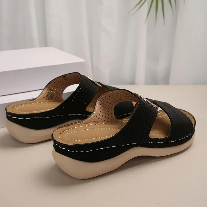 🔥Last Day Promotion 50% OFF - Women's Casual Breathable Leather Orthopaedic Platform Sandals (Buy 2 Free Shipping)