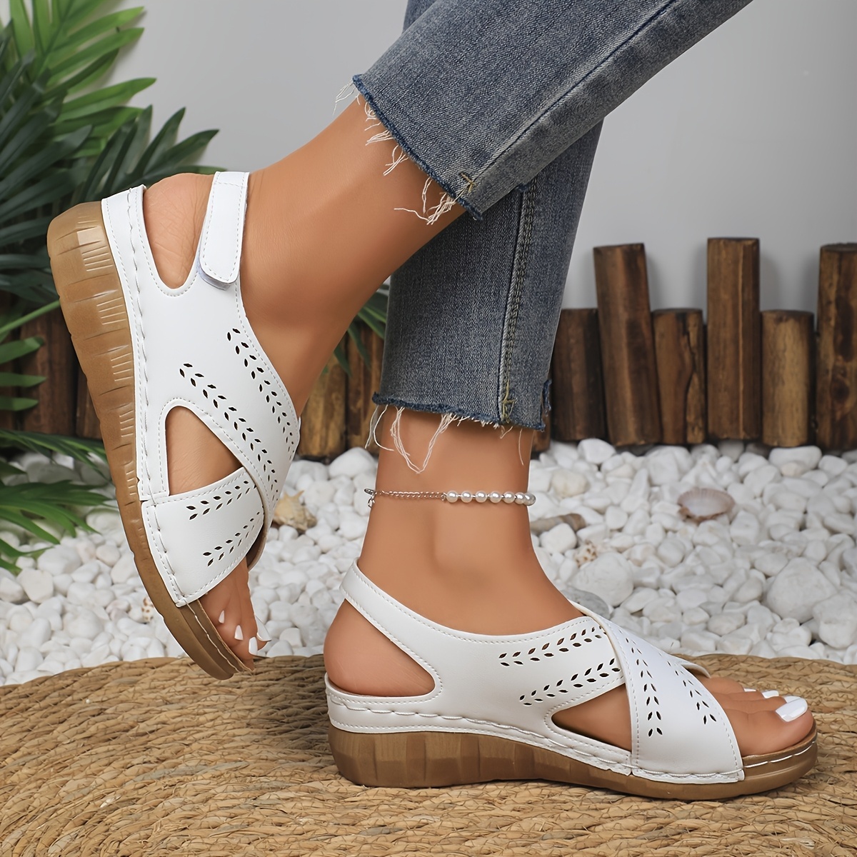 🔥Last Day Promotion 50% OFF - Women's Slope Heel Leather Orthopaedic Sandals