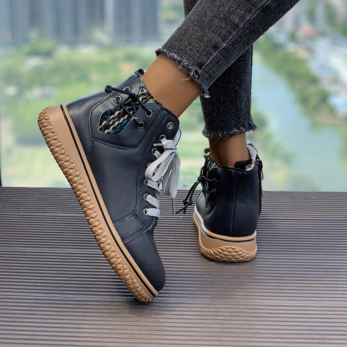 🔥Last Day Promotion 50% OFF - Women's Comfortable Lace-Up Leather Orthopaedic Ankle Boots