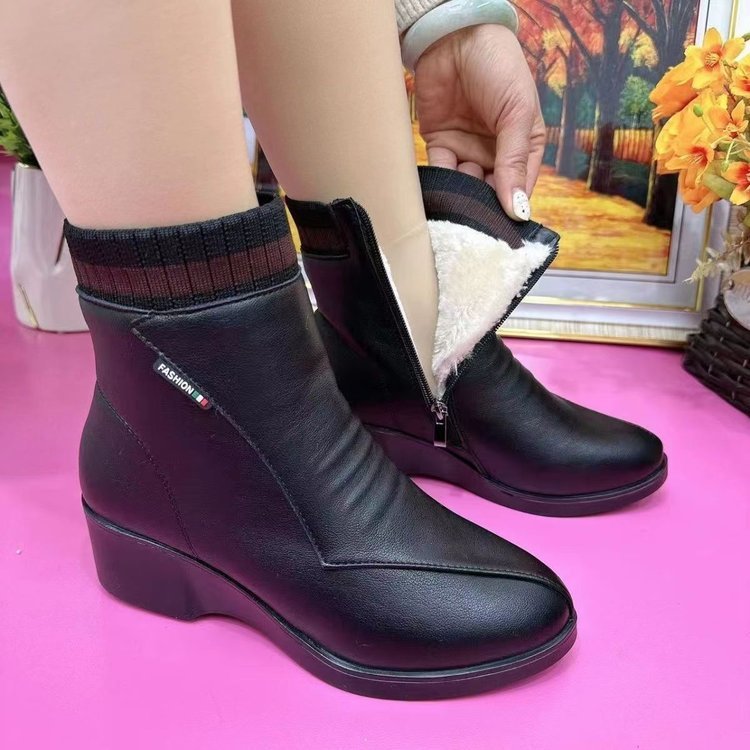 🔥Last Day Promotion 50% OFF - Women's Winter Warm Fleece Leather Ankle Boots