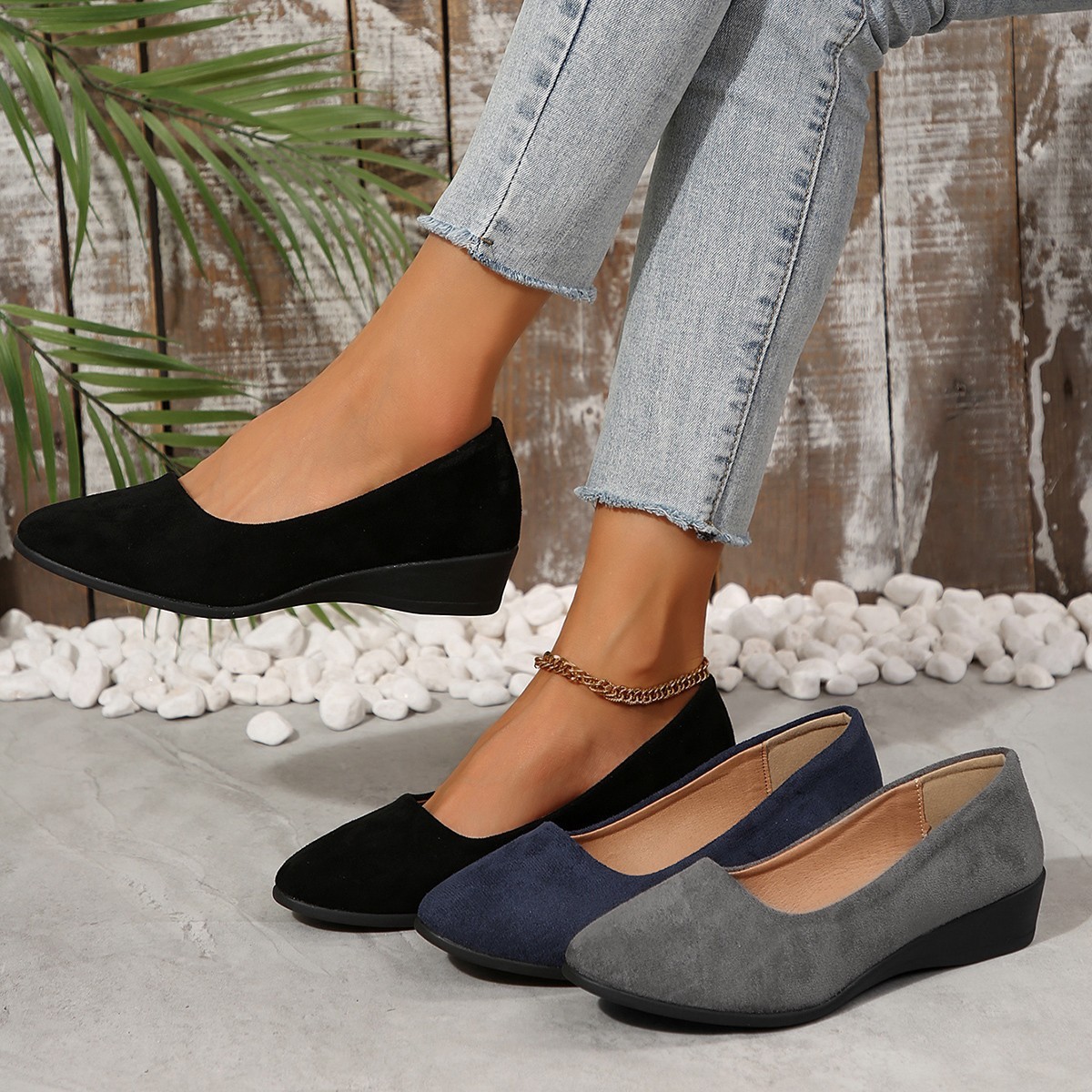 🔥Last Day Promotion 50% OFF - Women's Comfortable Soft Sole Slope Heel Casual Shoes