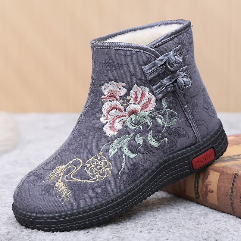🔥Last Day Promotion 50% OFF - Women's Hand-Embroidered Warm Cotton Boots