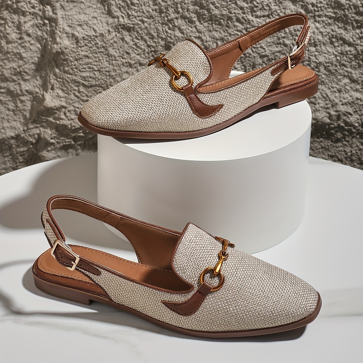 🔥Last Day Promotion 50% OFF - Women's Metallic Buckle Decor Flat Sandals