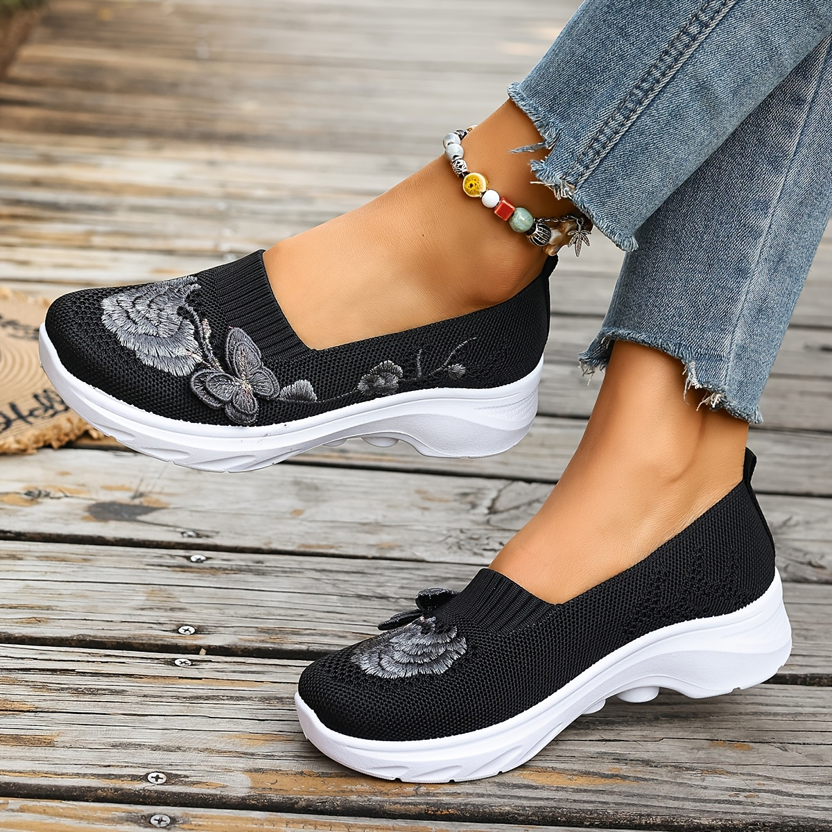🔥Last Day Promotion 50% OFF - Women's Embroidered Comfortable Breathable Casual Shoes