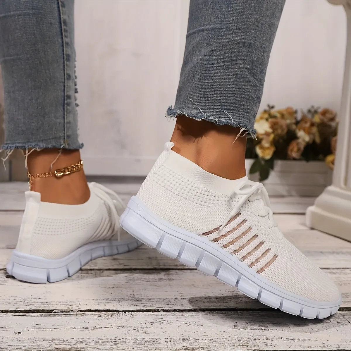 🔥Last Day Promotion 50% OFF - Women's Lightweight Breathable Soft Sole Orthopaedic Sneakers