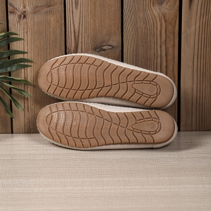 🔥Last Day Promotion 50% OFF - Women's Comfortable Lightweight Fashion Cut-Out Casual Shoes