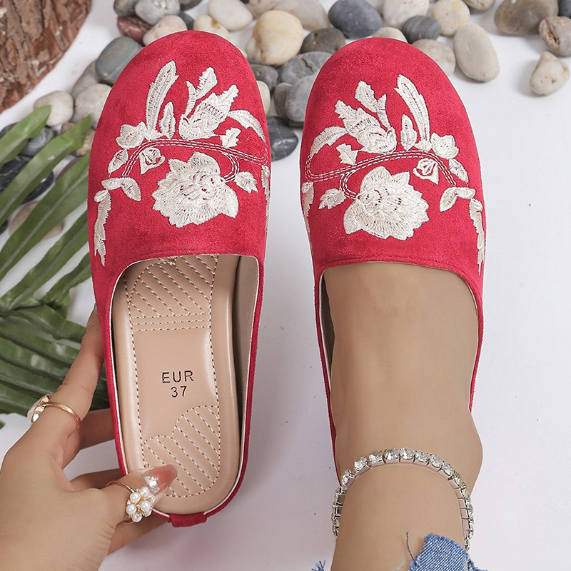 🔥Last Day Promotion 50% OFF - Women's Hand Embroidered Soft Sole Orthopaedic Sandals