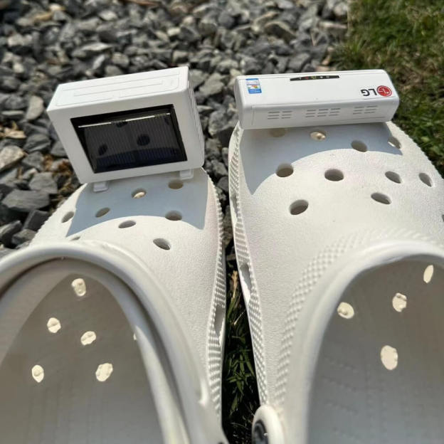 Croc Air Conditioning - Solar - Powered - 1 Pcs - Croc Lights