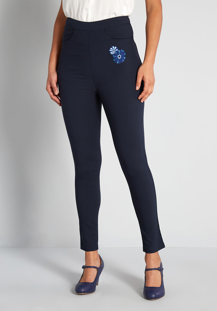 Moodiya x Collectif Crazy For Daisies Embroidered Skinny Pants