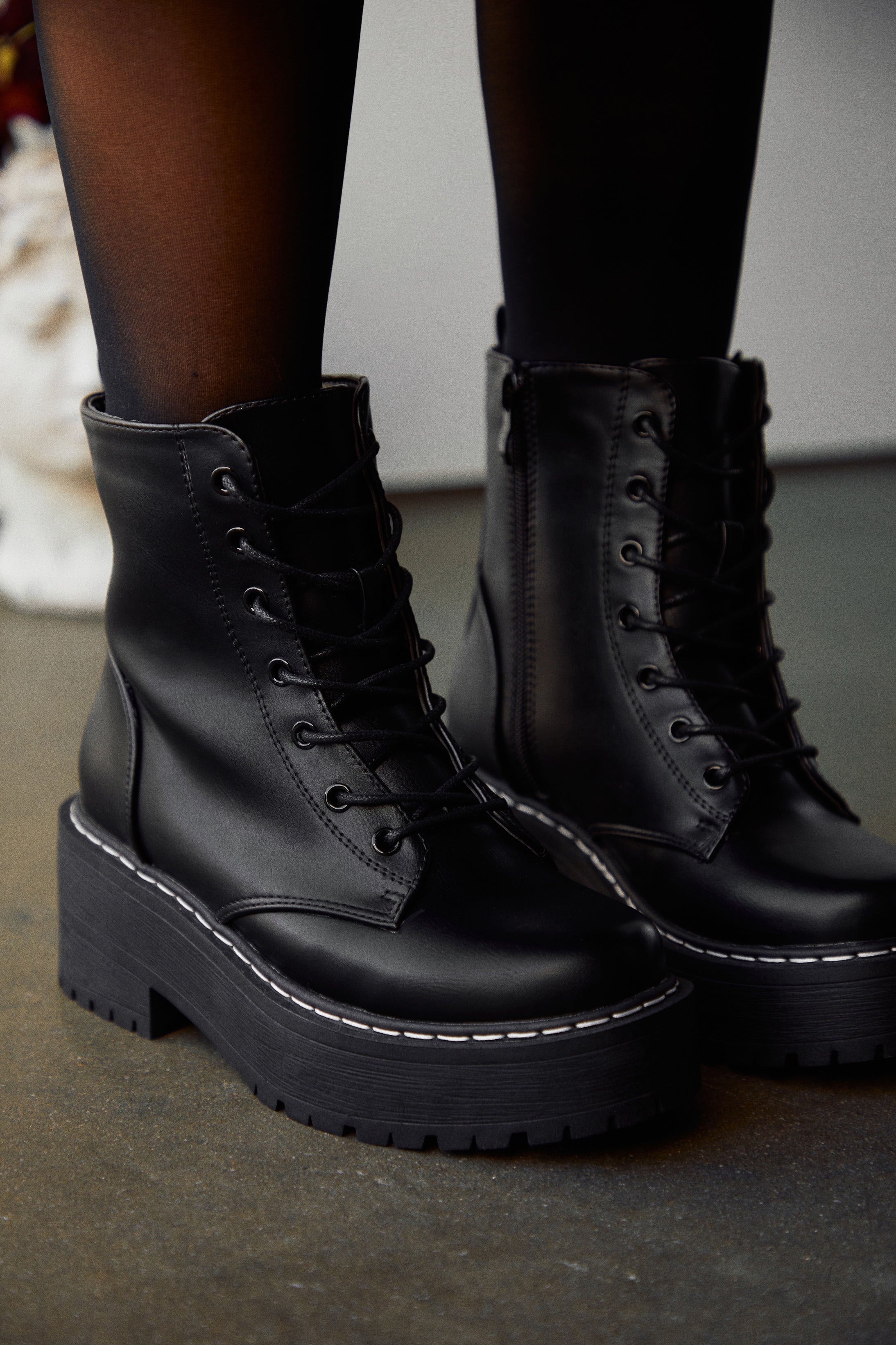 Remi Lace Up Combat Boots - Black-Laseno.All Rights Reserved.
