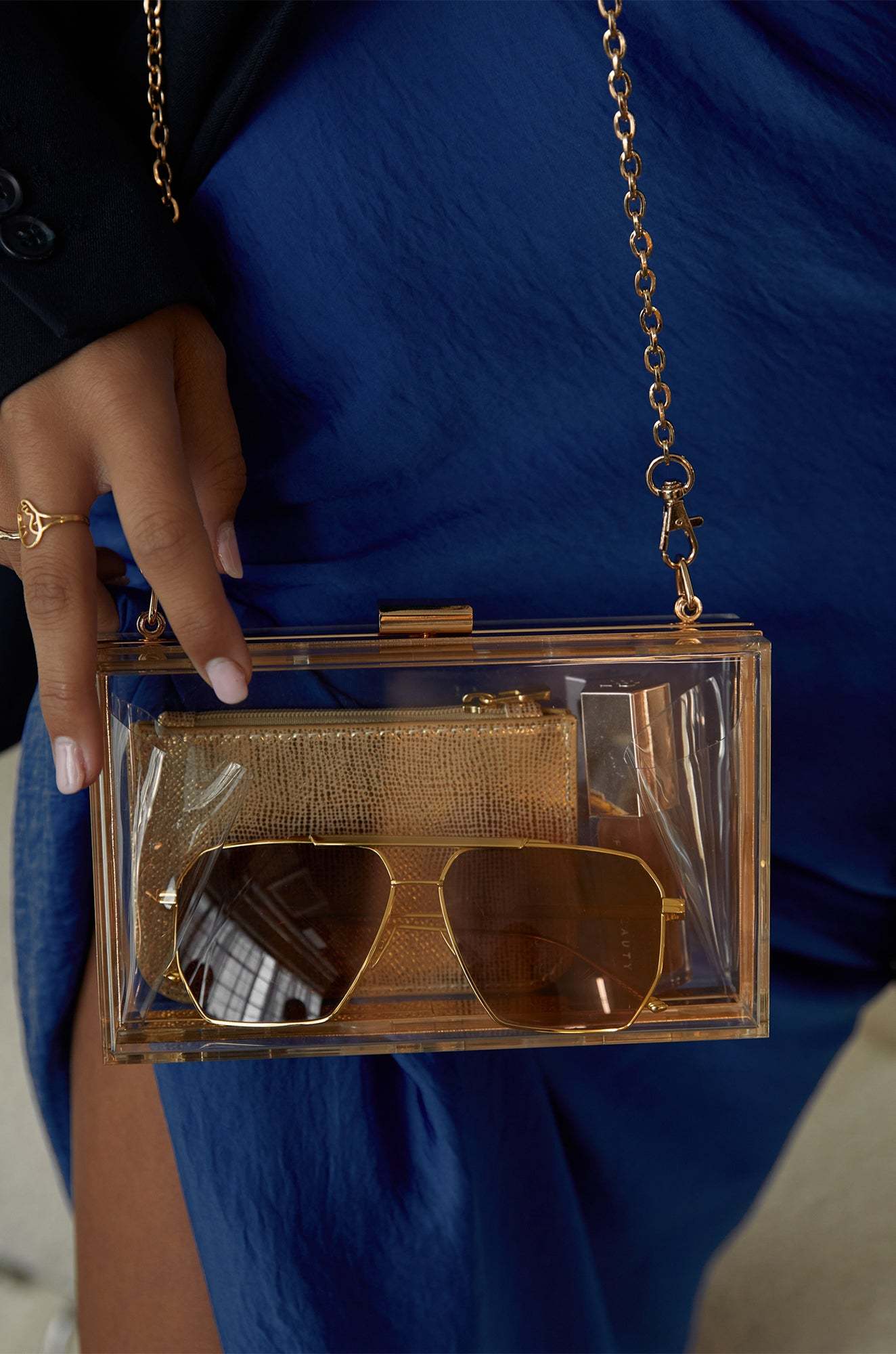 J'adore Clear Crossbody Clutch Bag - Clear-Laseno.All Rights Reserved.