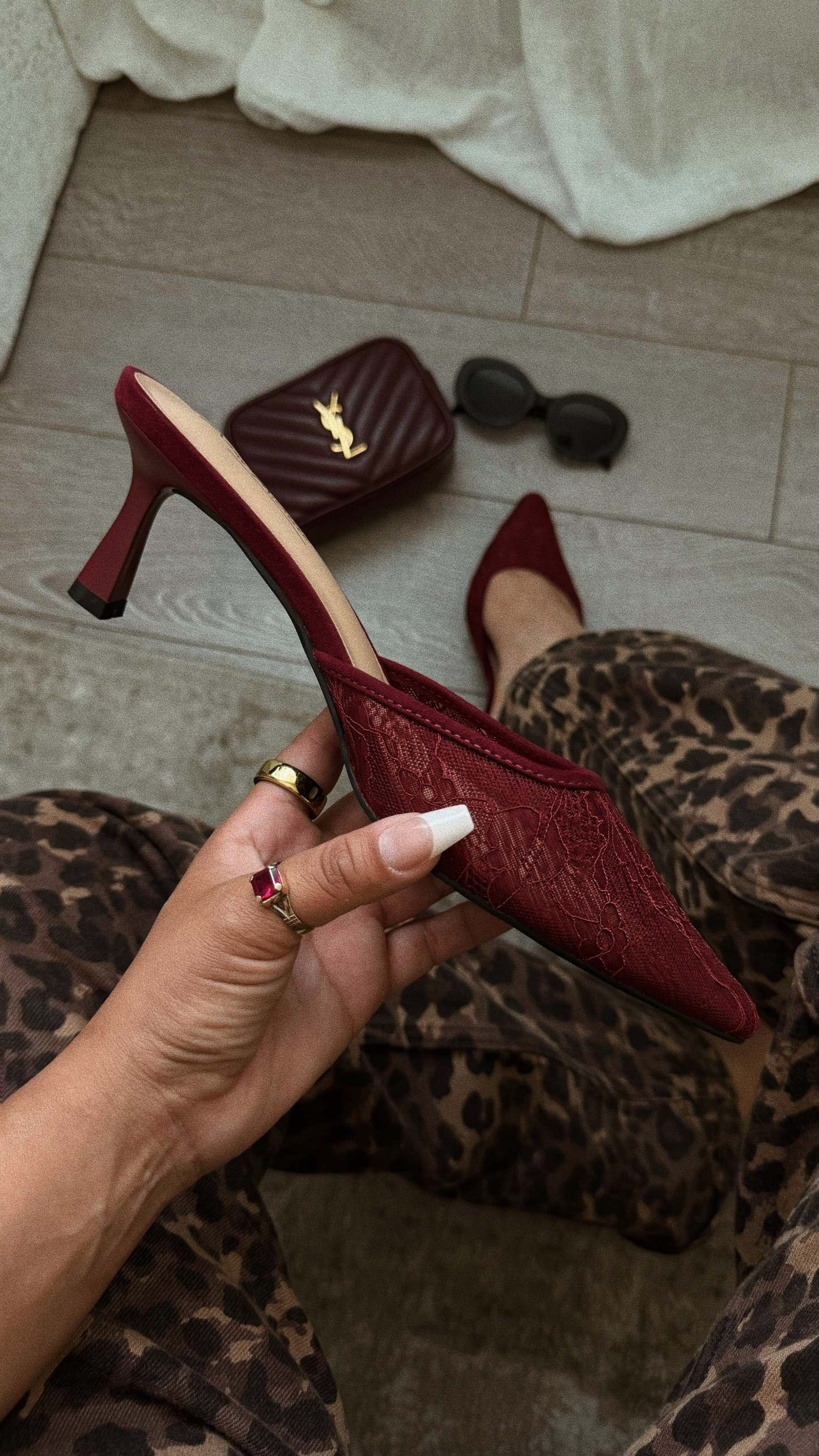 Madelyn Pointed Toe Mid Heel Mules - Cherry-Laseno.All Rights Reserved.