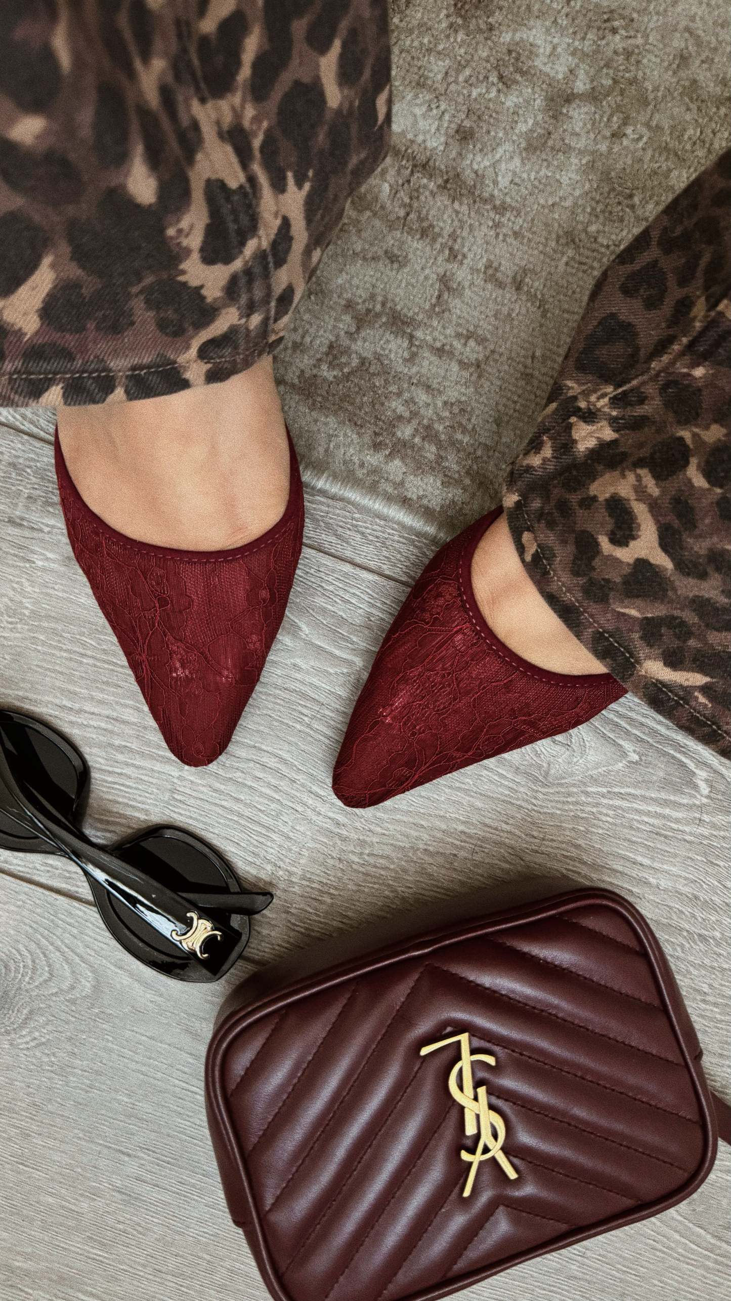 Madelyn Pointed Toe Mid Heel Mules - Cherry-Laseno.All Rights Reserved.