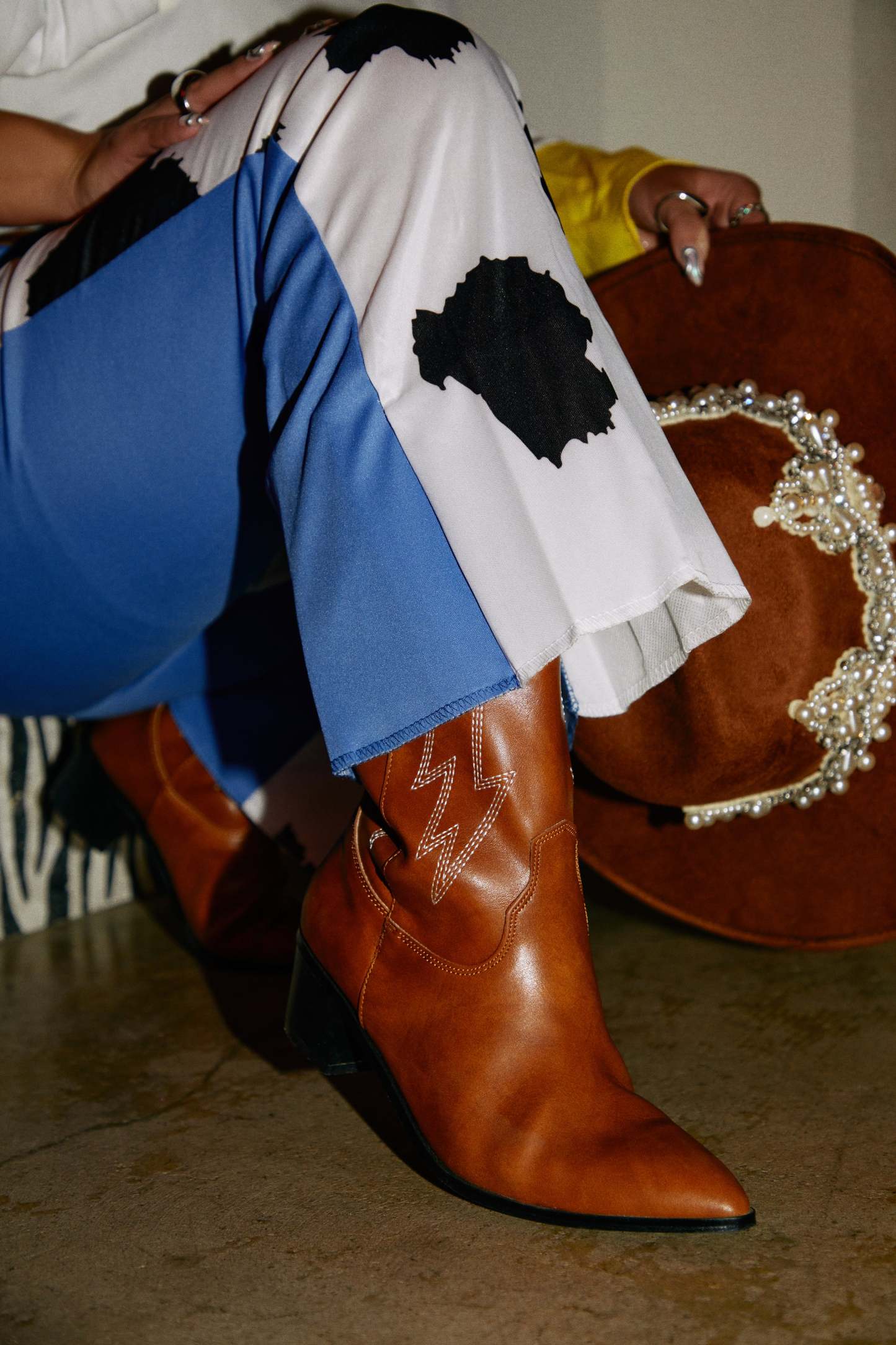 Mainstage Moment Stacked Heel Boots - Cognac-Laseno.All Rights Reserved.