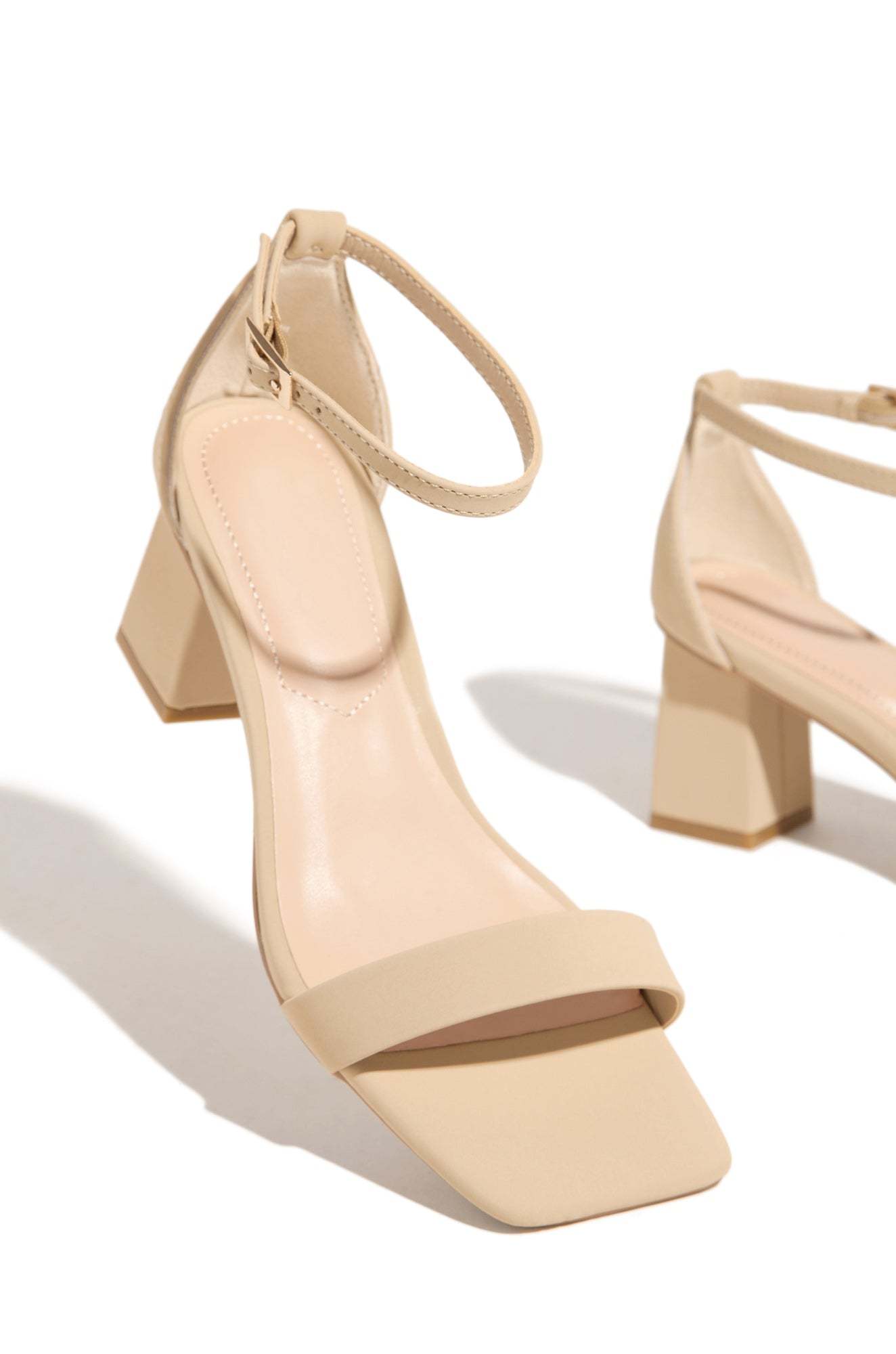 Tamia Block Mid Heels - Nude-Laseno.All Rights Reserved.