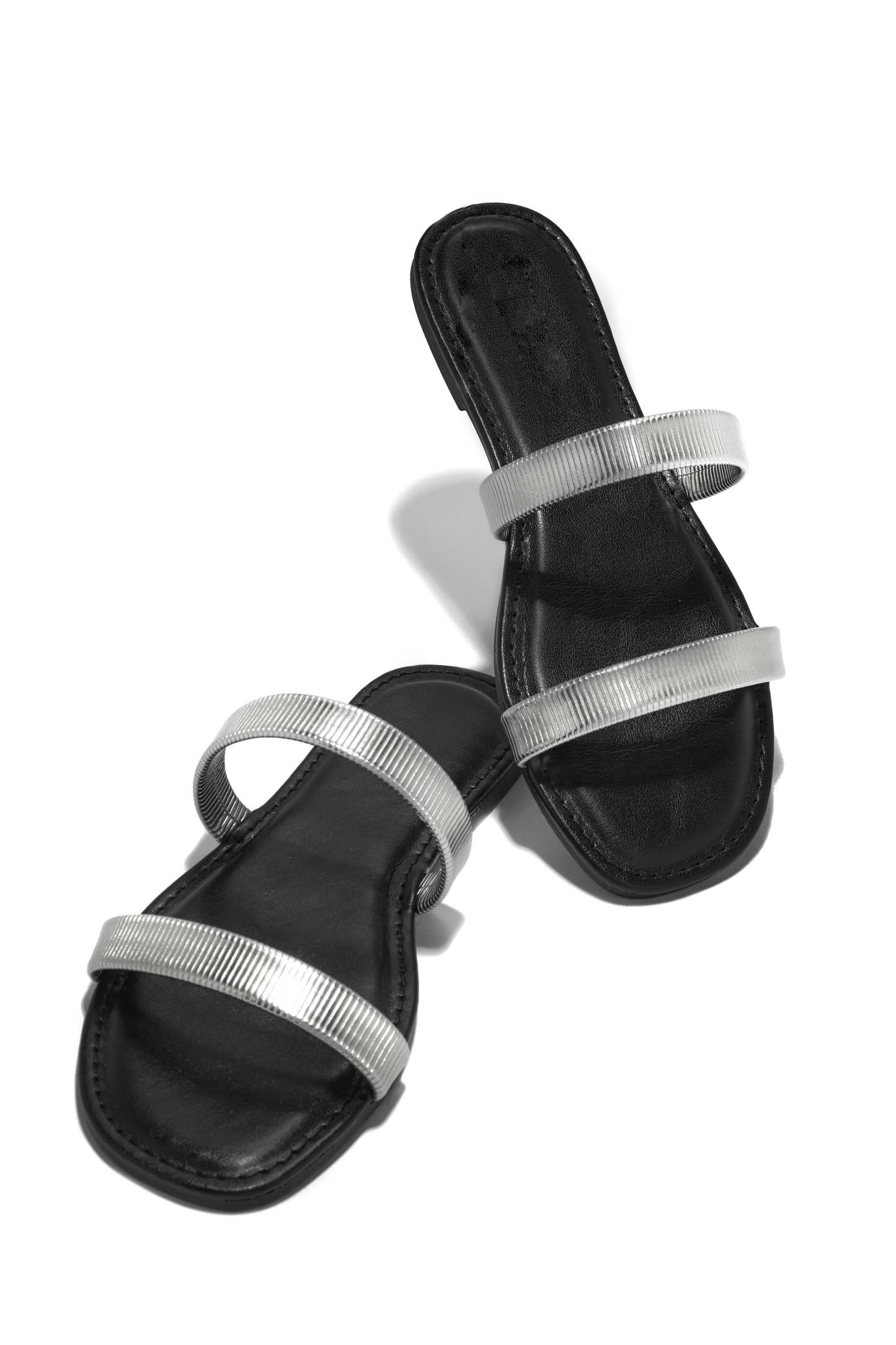 Villa Bonita Slip On Sandals - Gold-Laseno.All Rights Reserved.