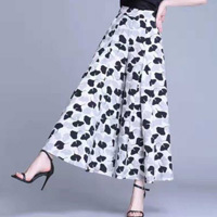 Drapierte Culotte mit hoher Taille und weitem Bein