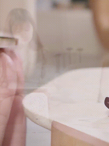 3d02e47c-d7a3-4940-82c0-8aa31e1555a8.gif