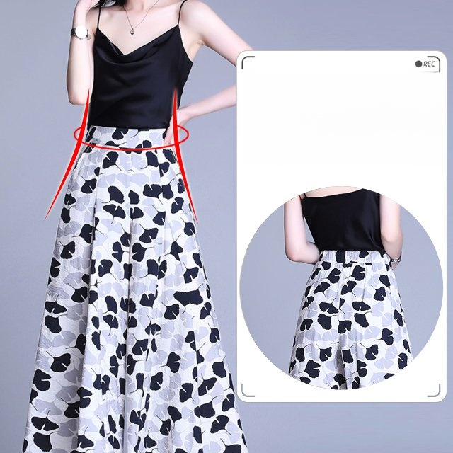 Drapierte Culotte mit hoher Taille und weitem Bein