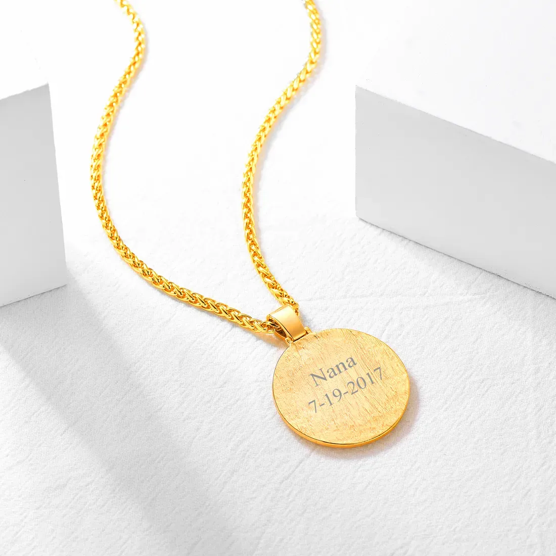 Collier Rond Personnalisé avec Photo et Gravure Scène Or