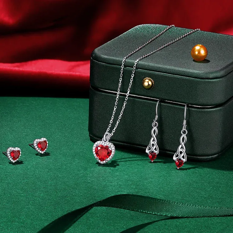 Collier cœur Halo avec Pierre de Naissance