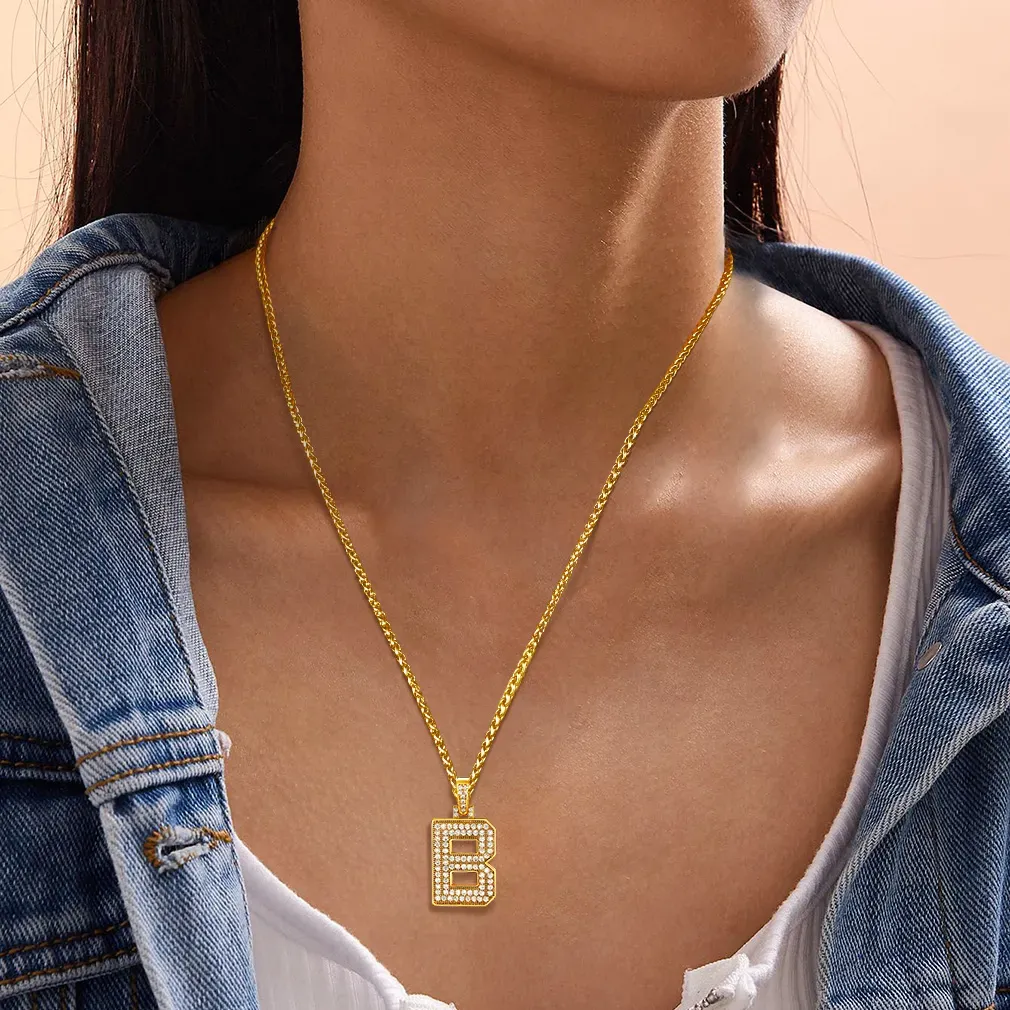 Collier Classique avec Pendentif Lettre Initiale A-Z en Zircon Cubique
