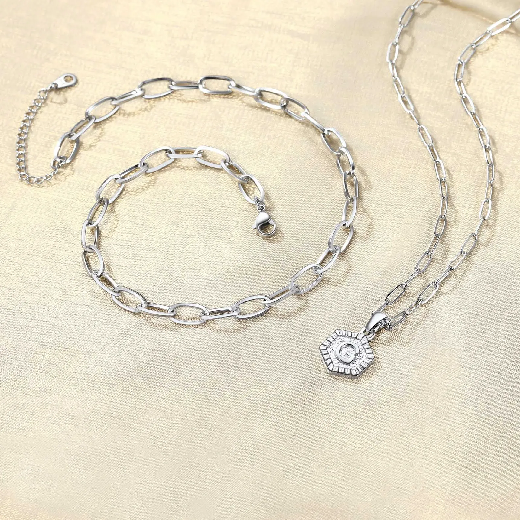 Colliers en Couche de 18K Or Initiales avec Chaîne Trousse-papiers Argenté