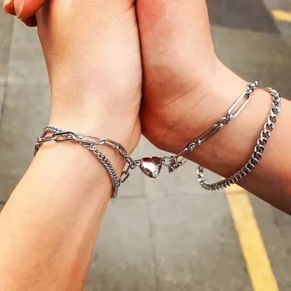 Bracelets de Couple Assortis Magnétiques 