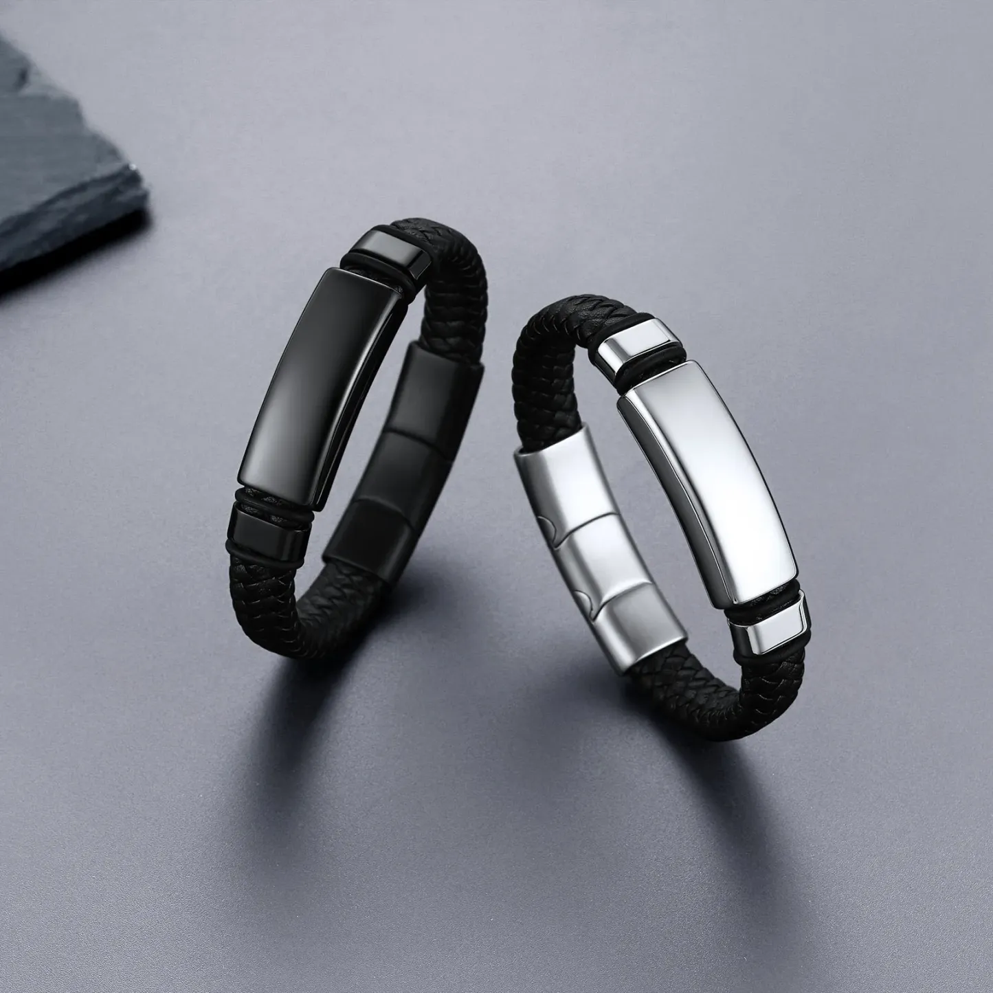 Bracelet en Cuir Tressé Personnalisé avec Plaque d'Identification Gravée 