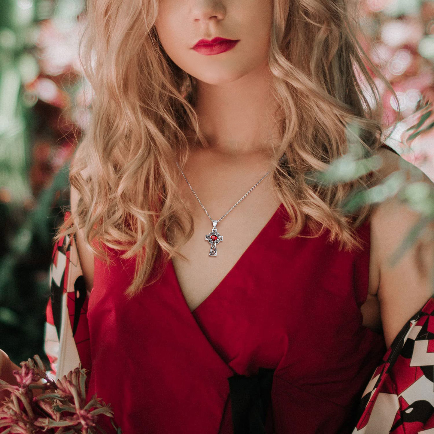 Collier Croix en Argent Sterling avec Pierre de Naissance 